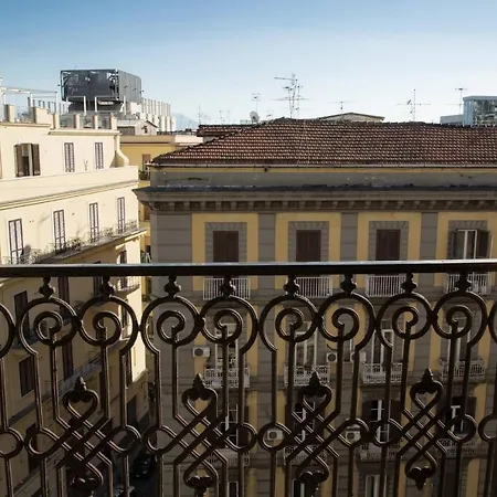 Bnb Al Centro E Meglio, Neapol