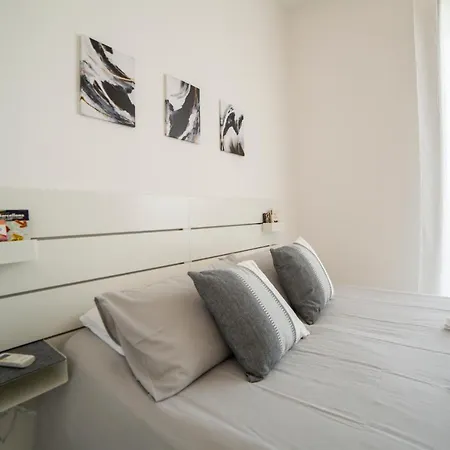 Bnb Al Centro E Meglio, 아파트